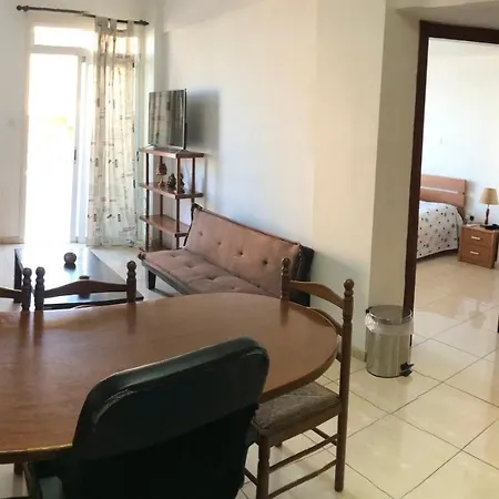 1-Bedroom Larnaca * Larnaka